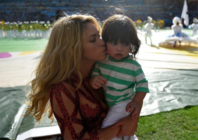 shakira mountial 4