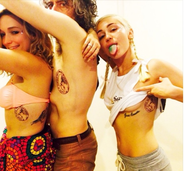 miley cyrus tattoo1