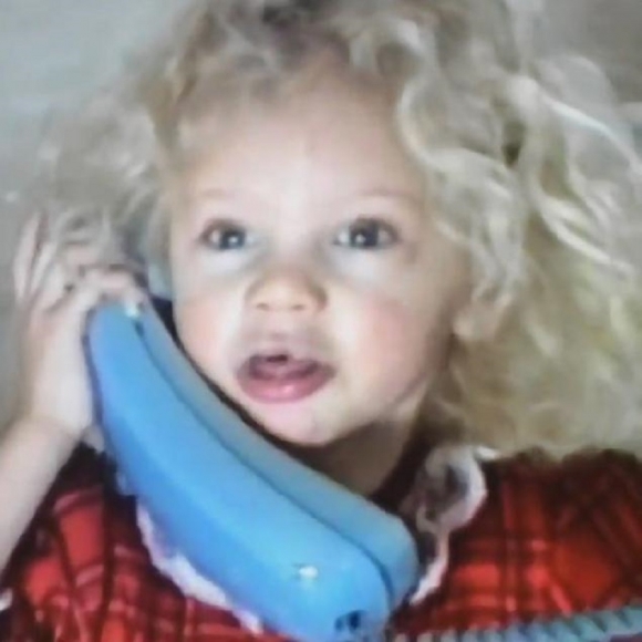 taylor-swift-childhood-photo