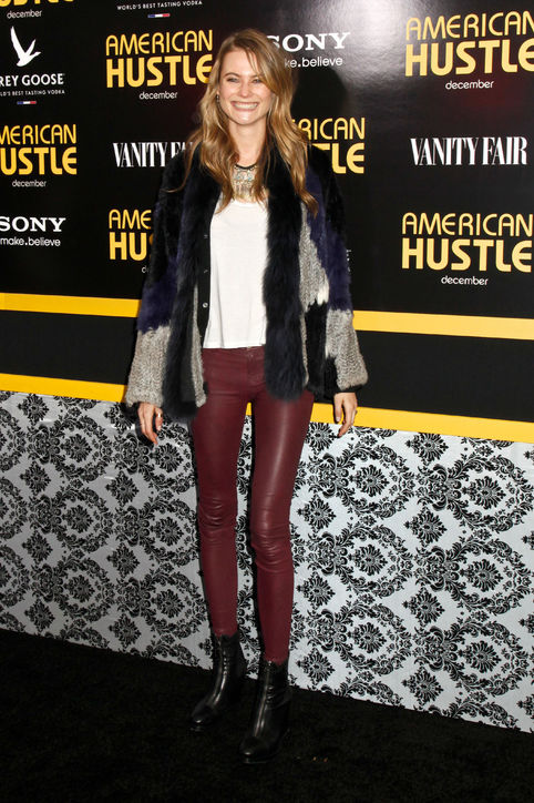 08-behati-prinsloo-winter-outfit-idea-h724