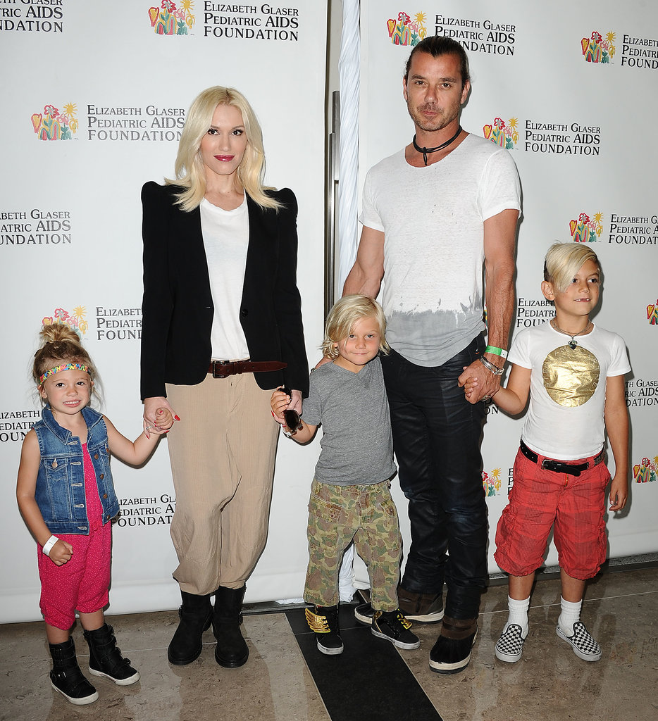 gwen-stefani-gavin-rossdale-held-children-hands