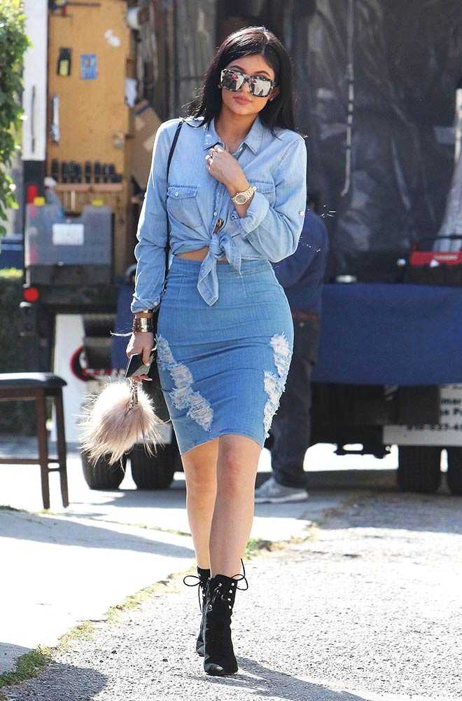 kylie-jenner-celebrities-wearing-double-denim-splash-gallery  large