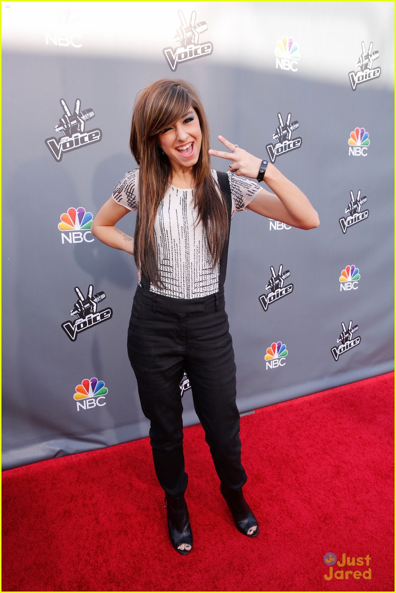 christina-grimmie-voice-top-12-party-03