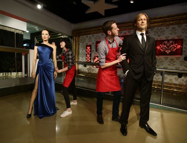 http://i3.mirror.co.uk/incoming/article8882362.ece/ALTERNATES/s615b/Madame-Tussauds-Brad-and-Angelina.jpg