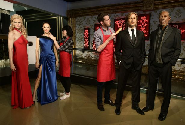 http://i4.mirror.co.uk/incoming/article8882363.ece/ALTERNATES/s615b/Madame-Tussauds-Brad-and-Angelina.jpg