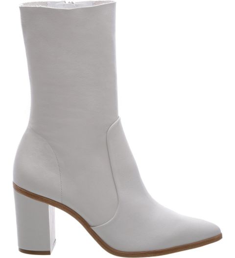 gallery-1476310458-white-boots-schutz