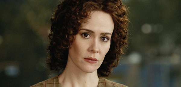 American Crime Story: The People v. O.J. Simpson – Pictured: Sarah Paulson as Marcia Clark. CR: FX, Fox 21 TVS, FXP Premieres on FX, early 2016