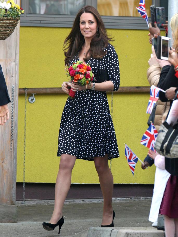 031815-kate-middleton-brookhill-children-centre_0