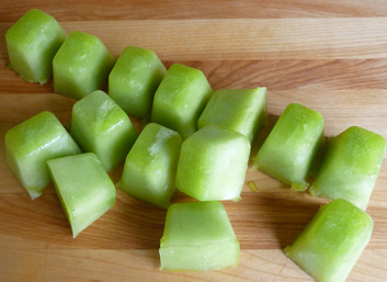 Honeydew-Cucumber-Mint-Agua-Fresca-Ice-Cubes-1