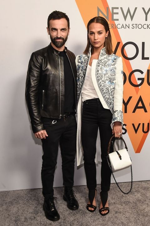 hbz-lv-nicolas-ghesquiere-alicia-vikander-1509115663