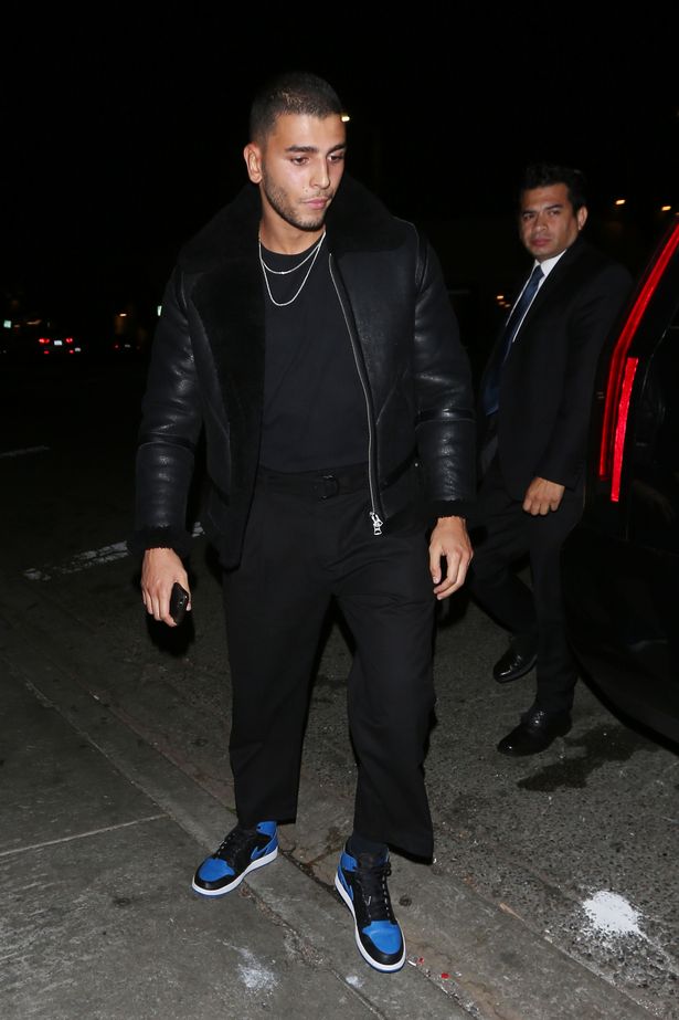 Kourtney-Kardashiany-and-her-boyfriend-Younes-Bendjima-arrive-at-the-Le-petit-Restaurant-for-dinner-t