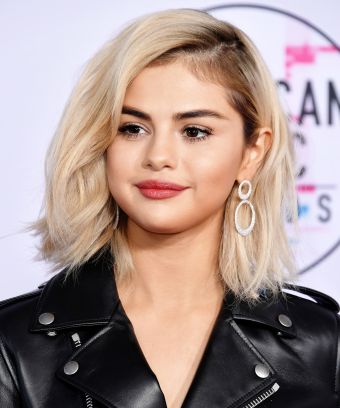 SELENA GOMEZ KSANTHIA