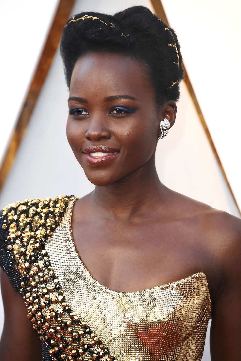 hbz-oscar-jewels-lupita-1520282099