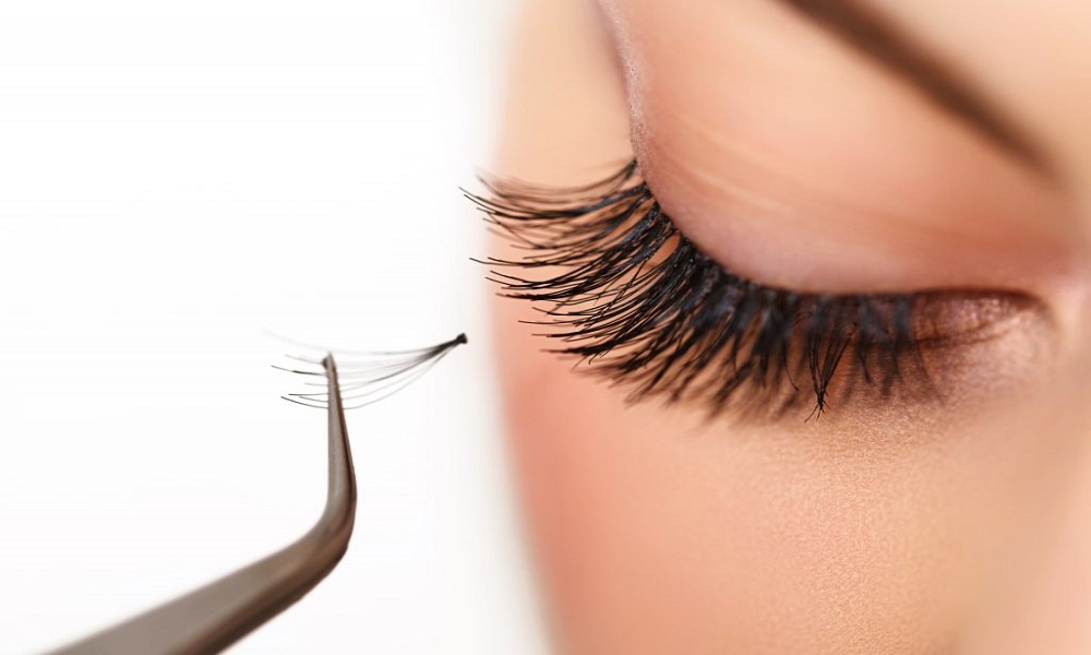 what-is-the-difference-between-false-eyelashes-and-eyelash-extensions