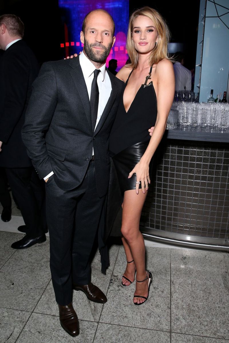 hbz-celeb-couples-big-age-difference-jason-statham-rosie-huntington-whiteley-gettyimages-464328930-1519160662