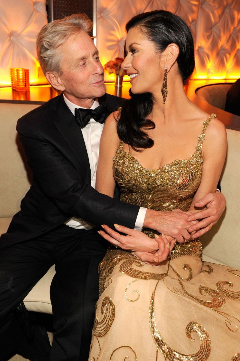 hbz-celeb-couples-big-age-difference-michael-douglas-catherine-zeta-jones-gettyimages-162622667-1519160664