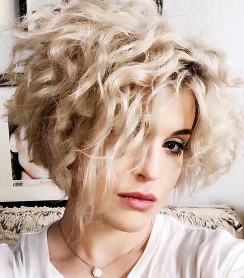 short-hairstyles-199260-1529046784097-main.500x0c