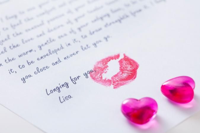 214477-675x450-close-up-of-love-letter