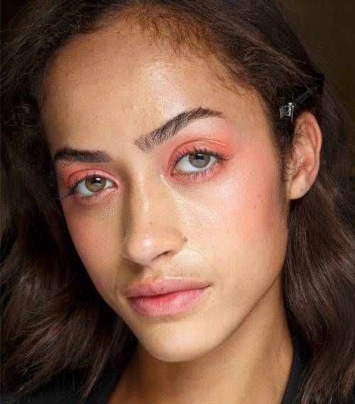 spring-summer-2019-beauty-trends-267451-1537782250023-image.500x0c