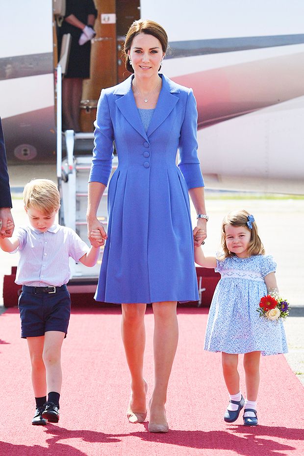 kate-middleton-princess-charlotte-rexembed-1