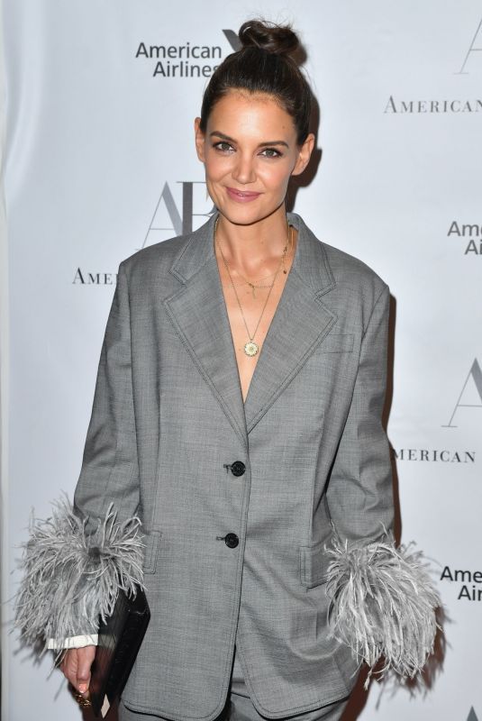 katie-holmes-at-american-ballet-theatre-2018-fall-gala-in-new-york-10-17-2081-6_thumbnail