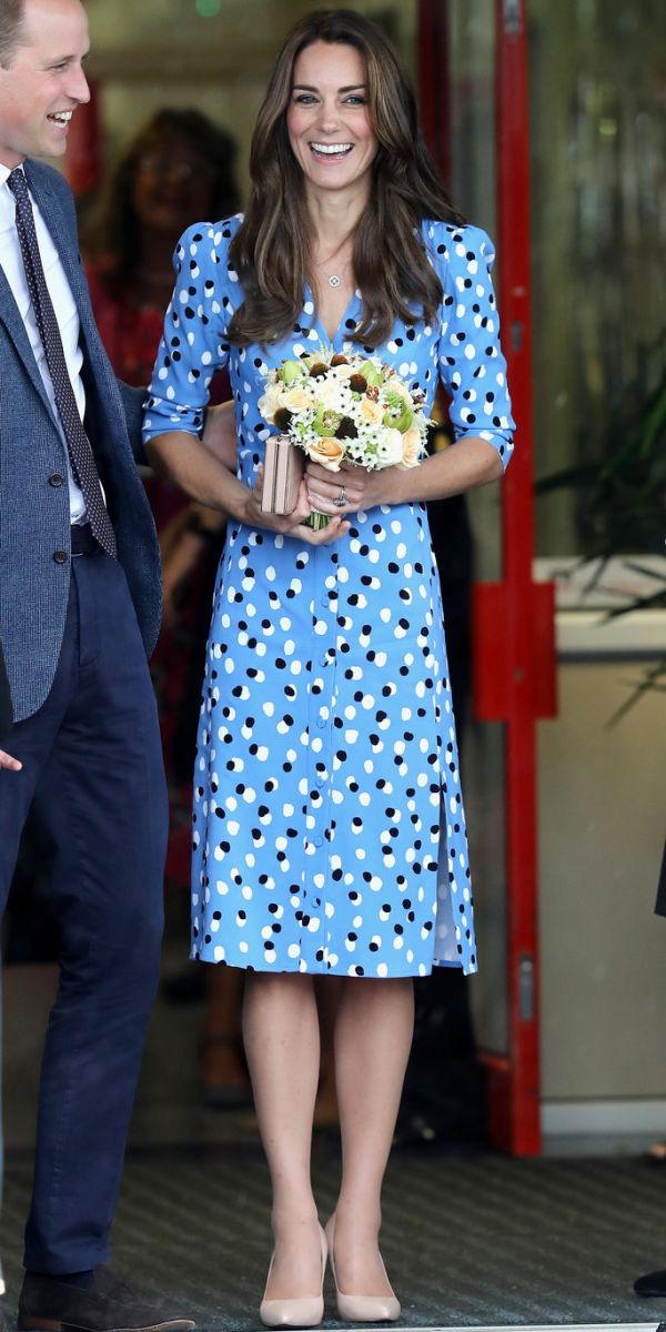 091616-kate-middleton-blue-dress-slide