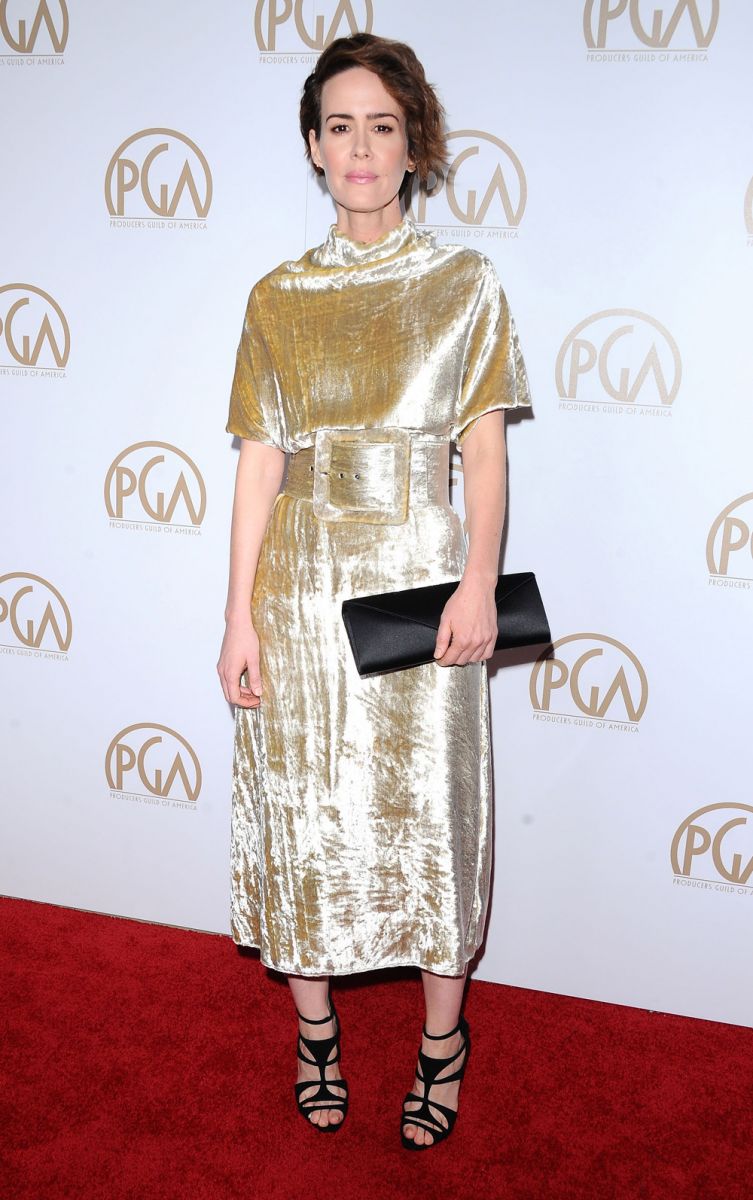 Sarah-Paulson-2017-Producers-Guild-Awards-Red-Carpet-Fashion-Maison-Margiela-Tom-Lorenzo-Site-1