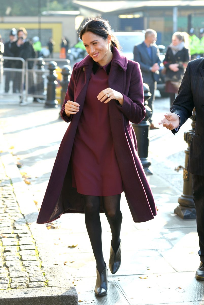 meghan-markle-red