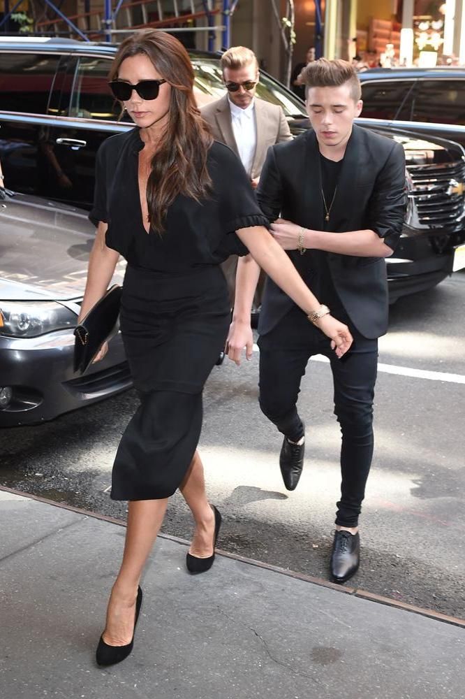 victoria-and-david-beckham-with-son-brooklyn-at-new-york-fas