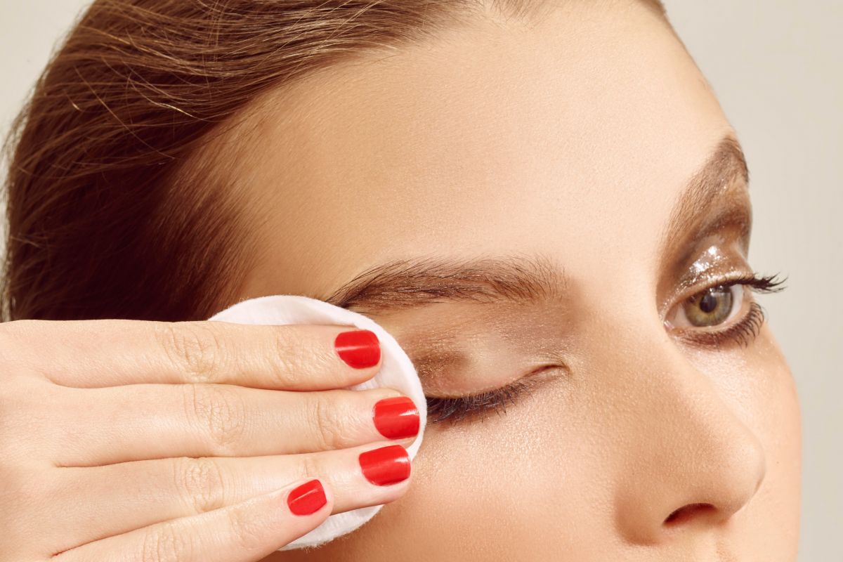 eye-makeup-removers