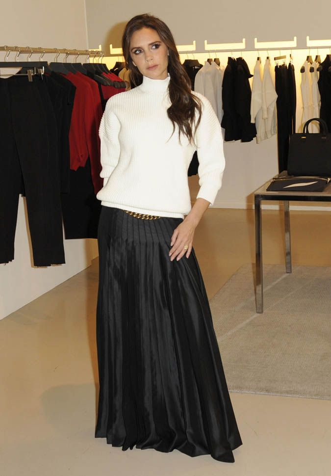 victoria-beckham-selfridges-20nov14-10