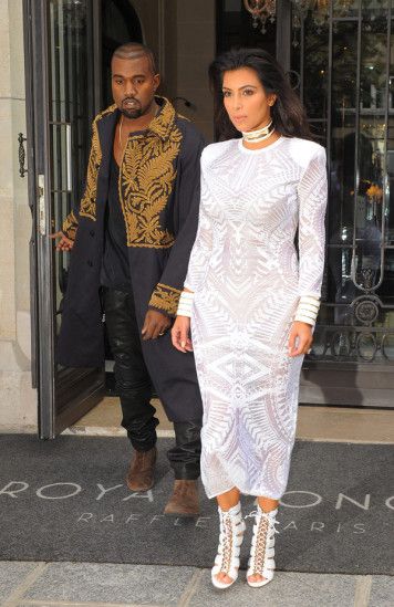 kim-kardashian-balmain-pari-fashion-week