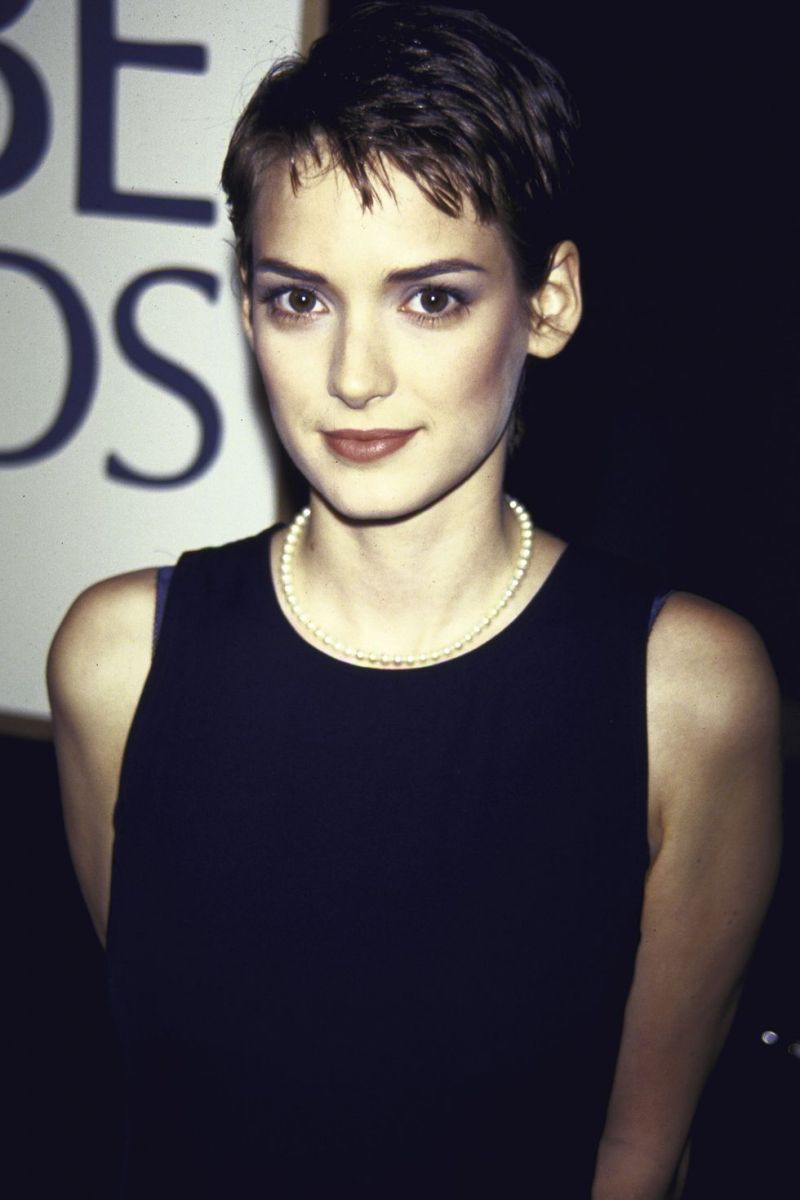 hbz-winona-ryder-gettyimages-50719470-1545162520