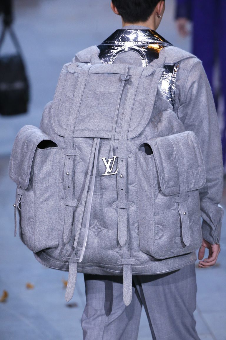 bag-detail-during-the-louis-vuitton-menswear-fall-winter-news-photo-1095498506-1547745442