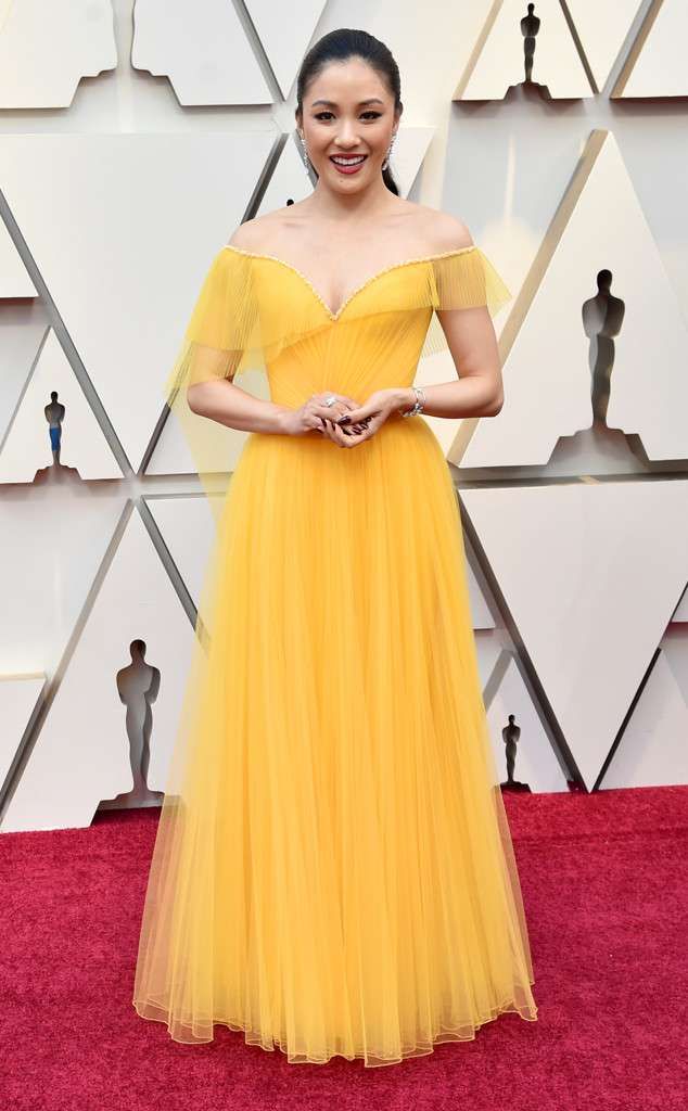 rs_634x1024-190224141133-634-2019-oscar-academy-awards-red-carpet-fashions-constance-wu.cm.22419