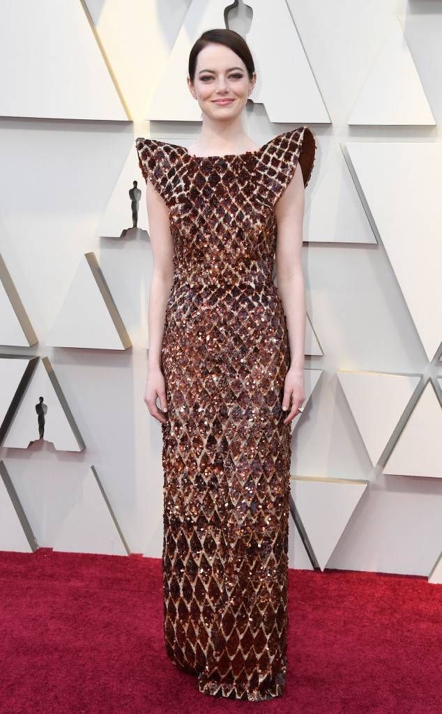 rs_634x1024-190224162627-634-2019-oscar-academy-awards-red-carpet-fashions-emma-stone.cm.22419