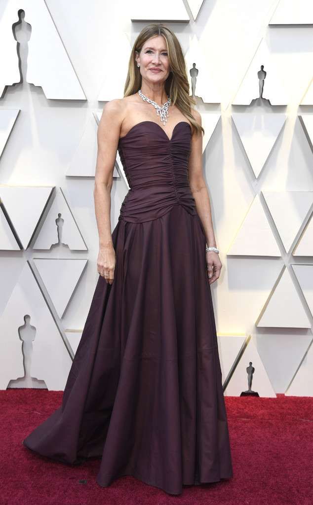 rs_634x1024-190224161900-634-2019-oscar-academy-awards-red-carpet-fashions-laura-dern.cm.22419