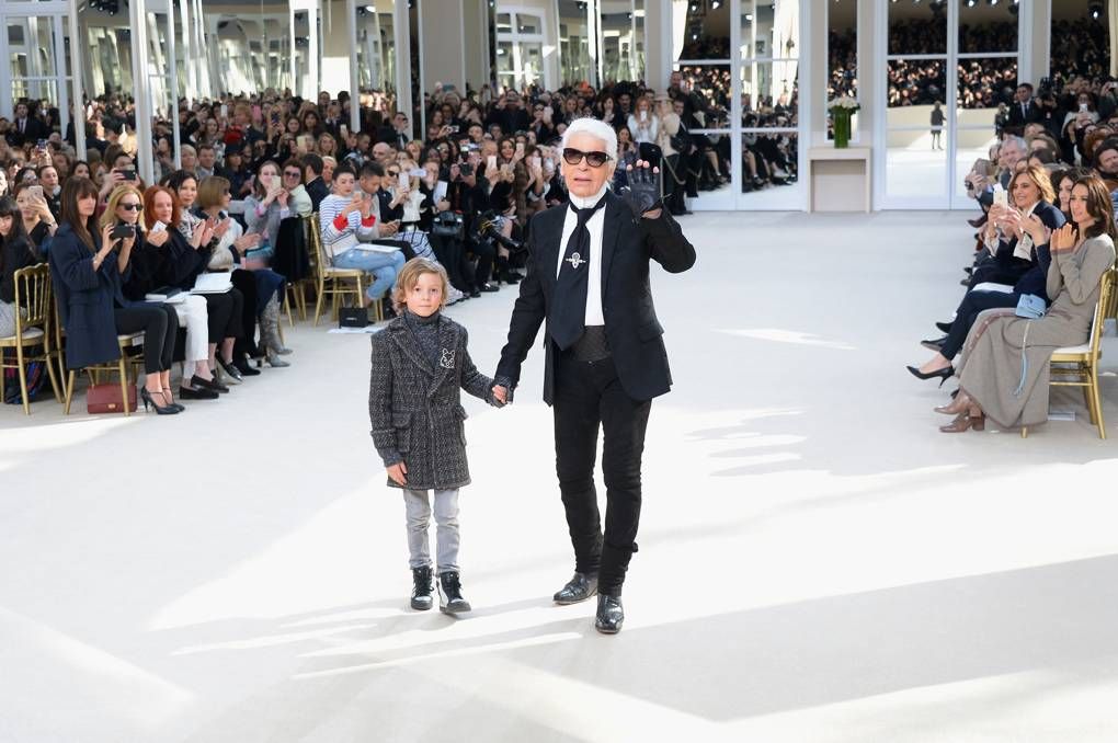 023-hudson-kroenig-karl-lagerfeld-muses-vogue-int-3sep-credit-getty-images