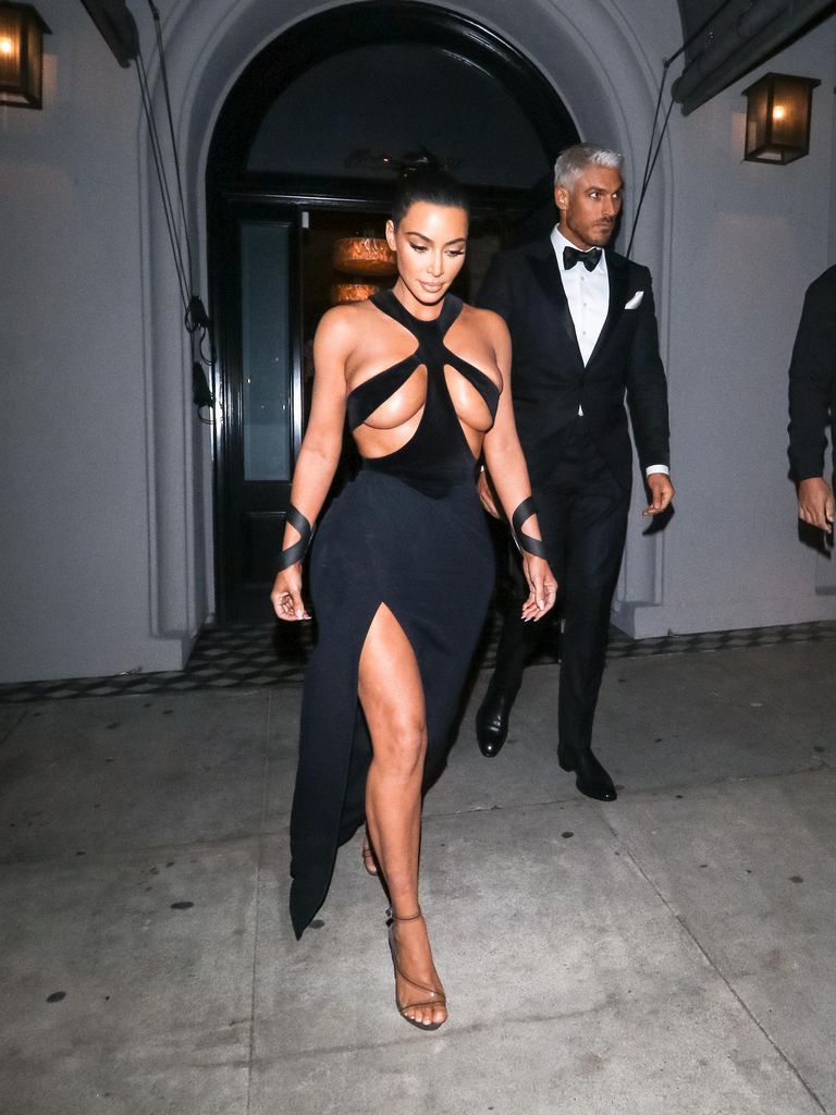 kim-kardashian-is-seen-on-february-17-2019-in-los-angeles-news-photo-1125623439-1550505511