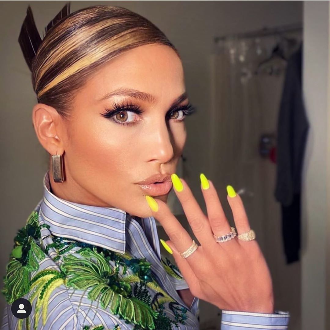 Ο nail artist της Jennifer Lopez σας βοηθά να αποκτήσετε το πιο απλό