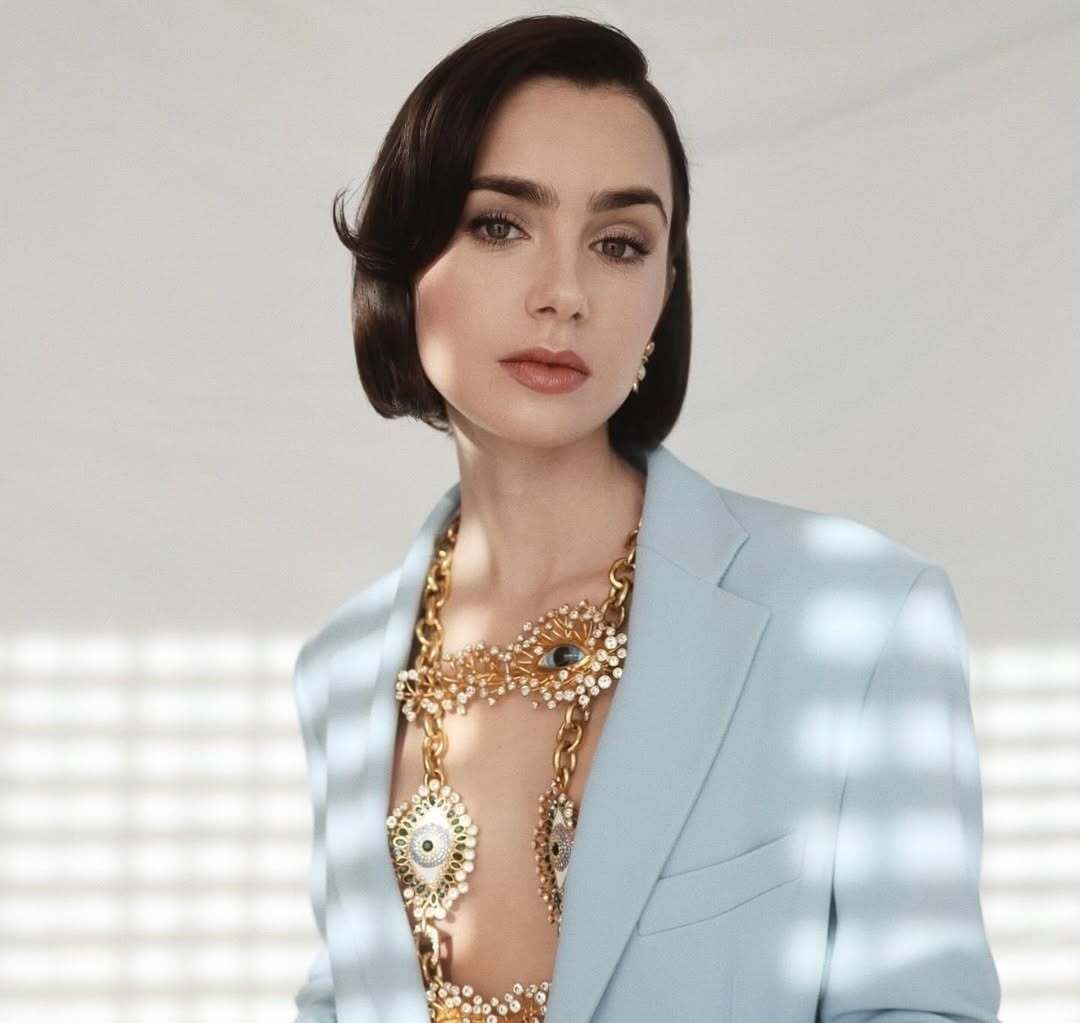 Lily Collins